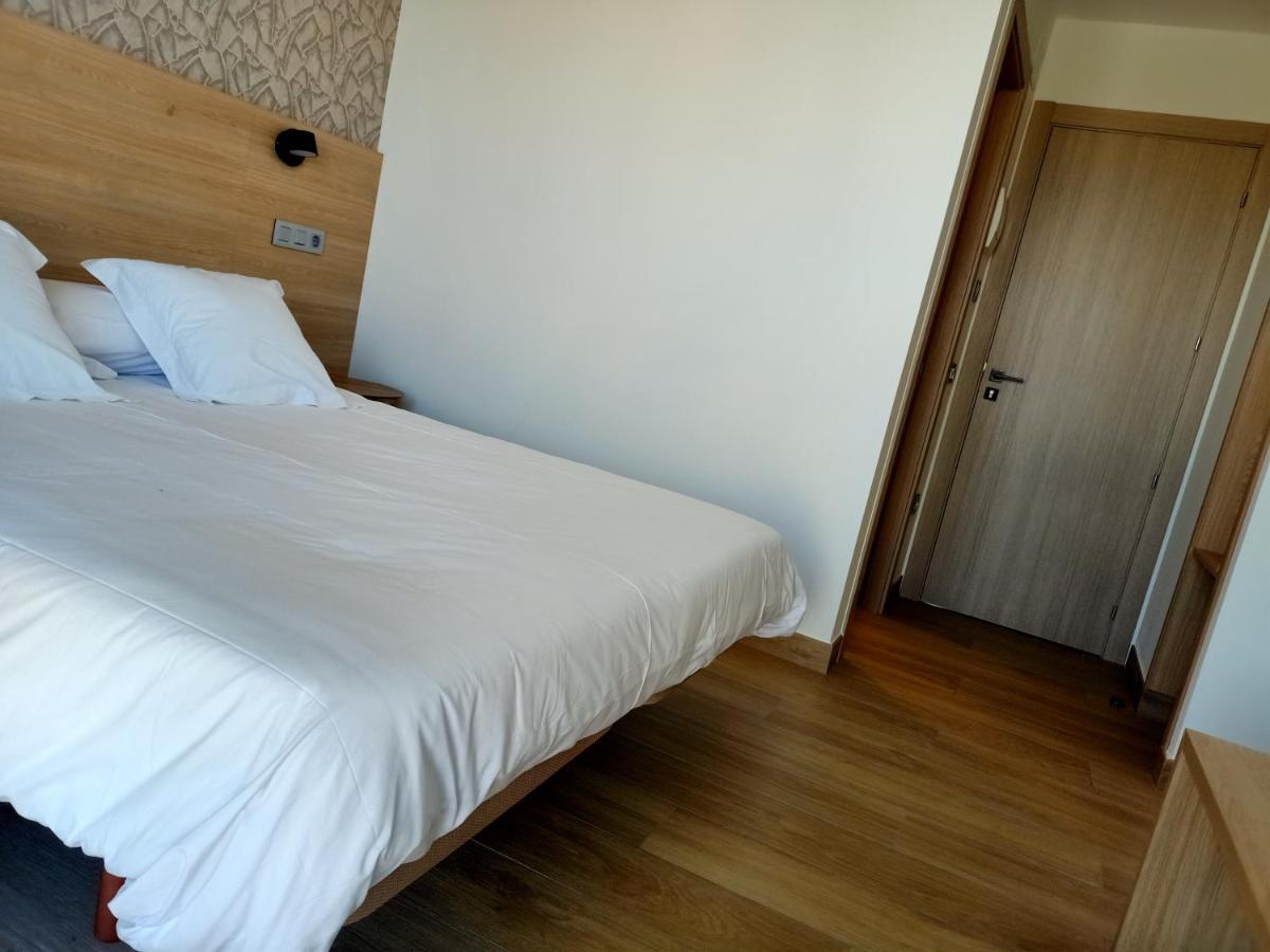 Albergue La Huella San Martin del Camino Εξωτερικό φωτογραφία